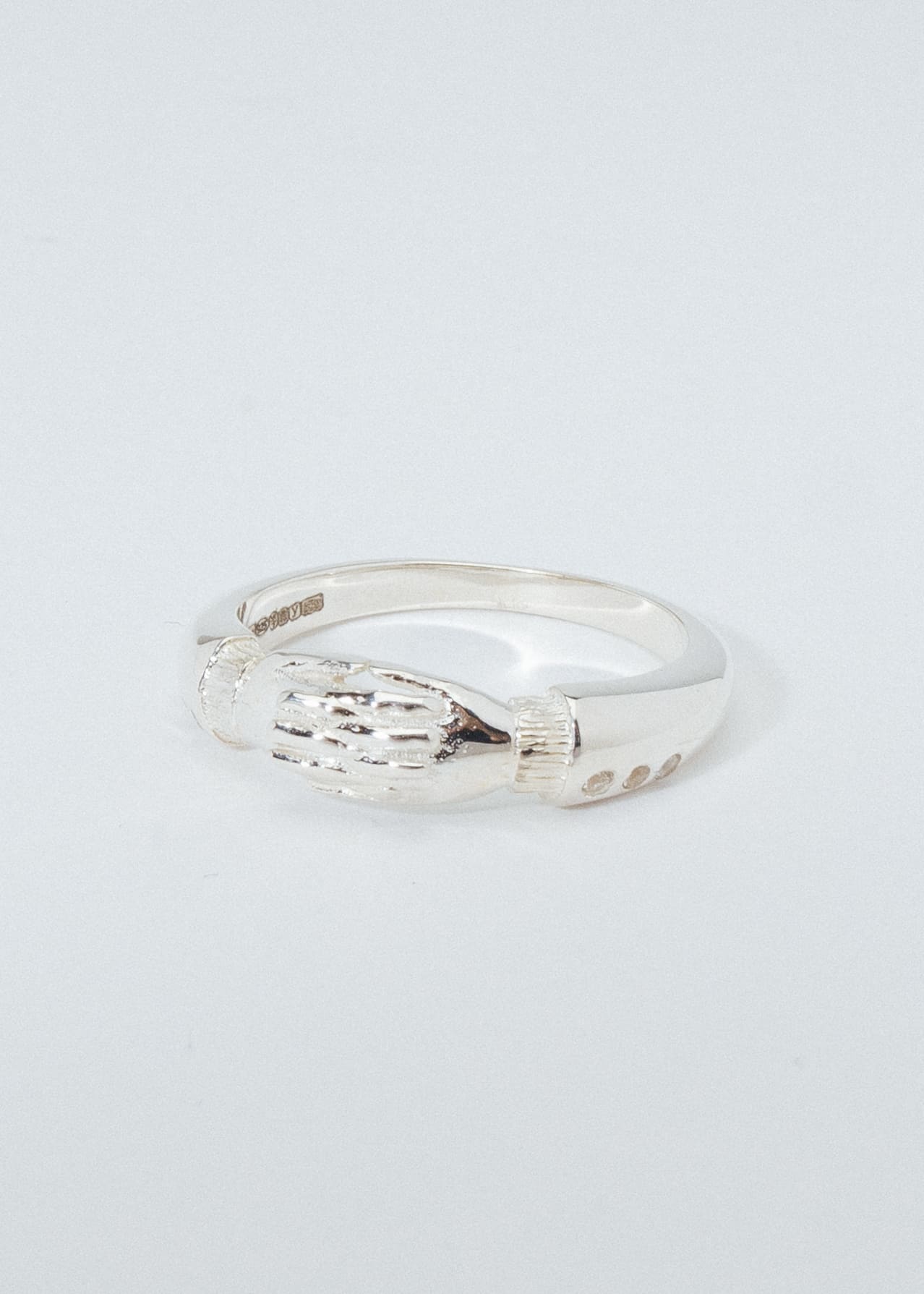 B213_Hands Of Thought Ring_L_02