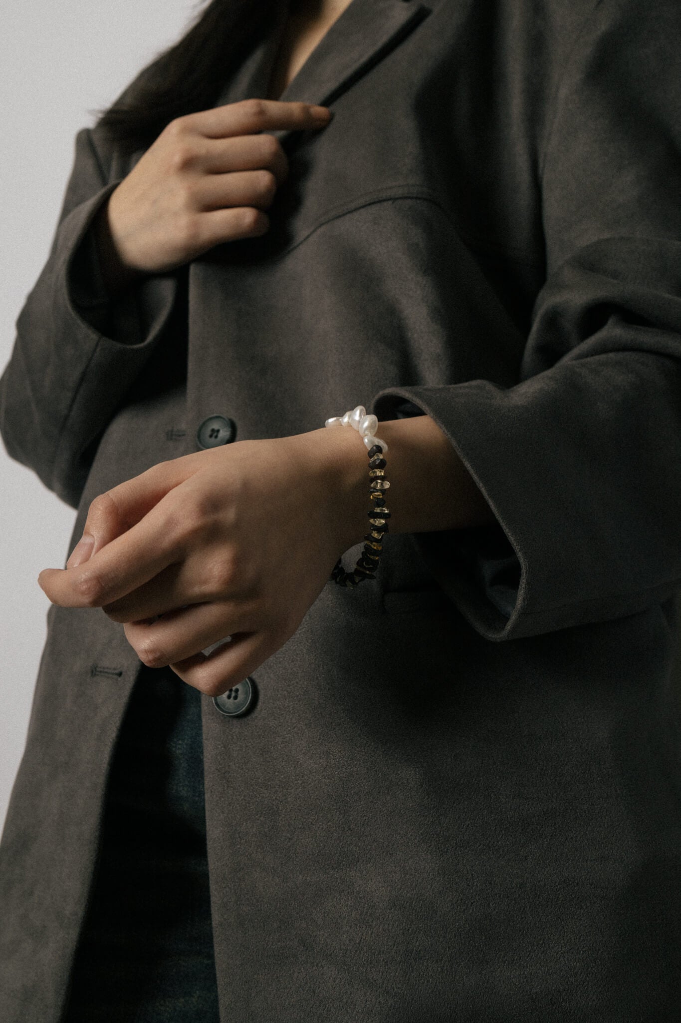 B213_La Duke Bracelet_L_01