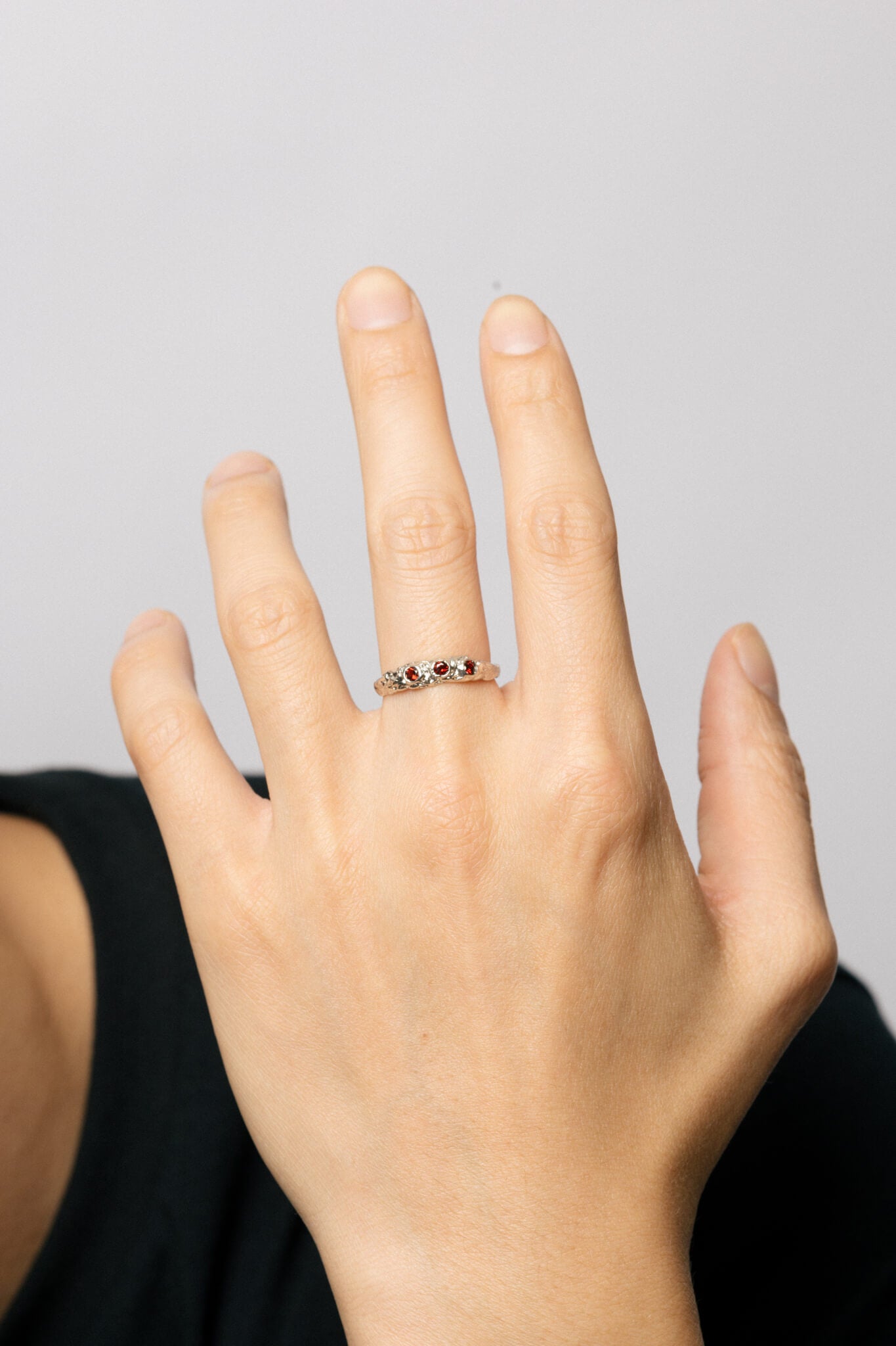 B213_Mono Mycena Ring_L_05
