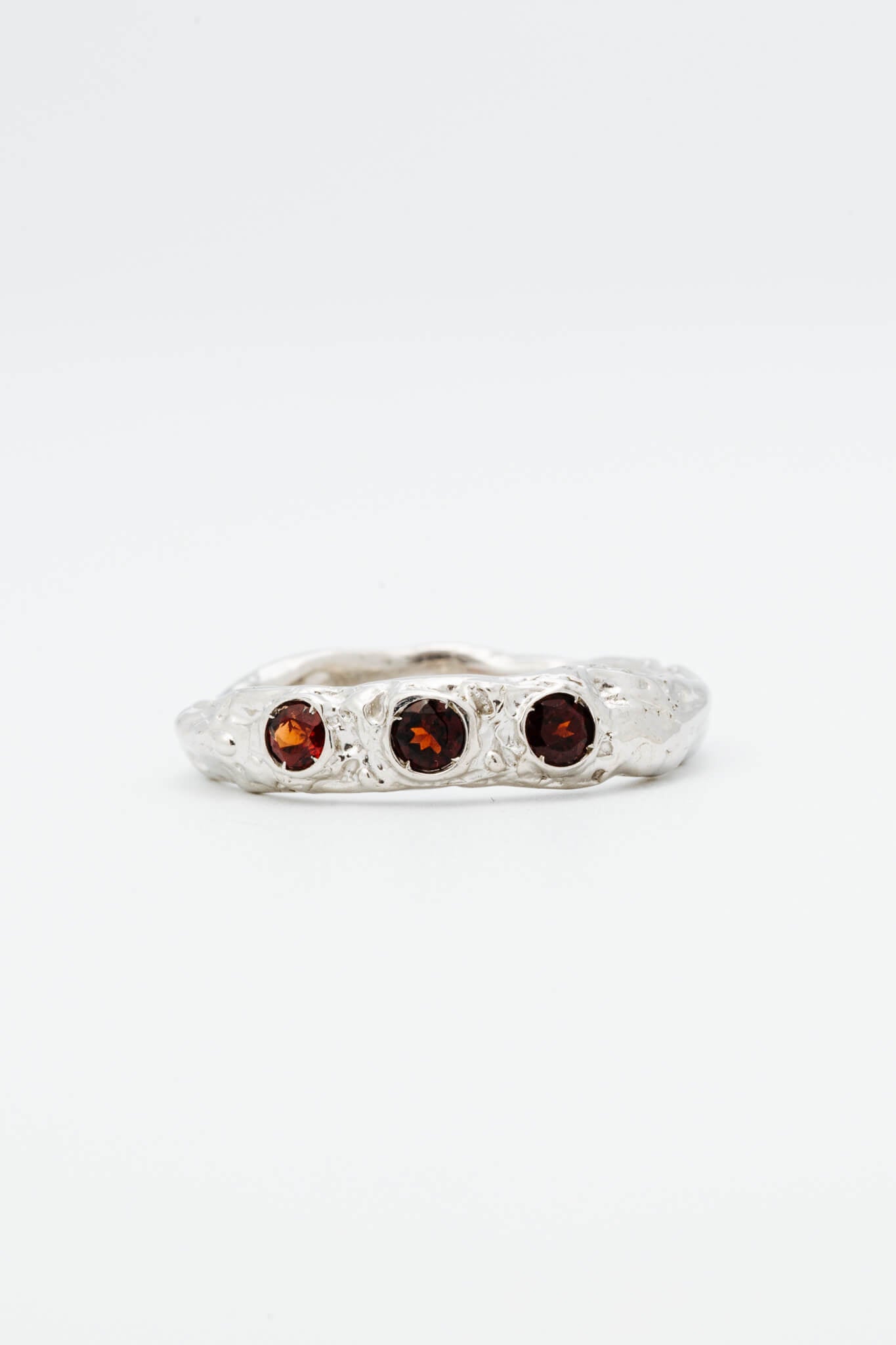 B213_Mono Mycena Ring_L_02