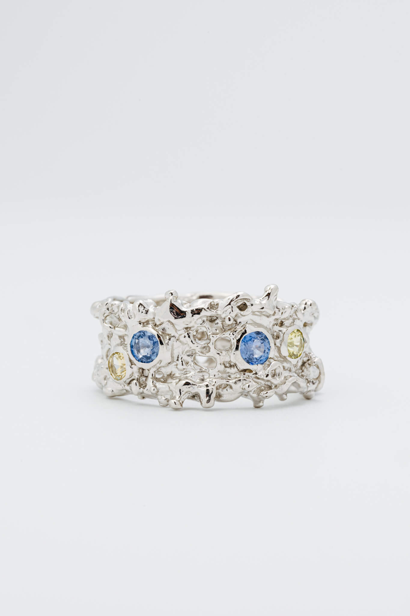 B213_Venus Flytrap Ring_L_03
