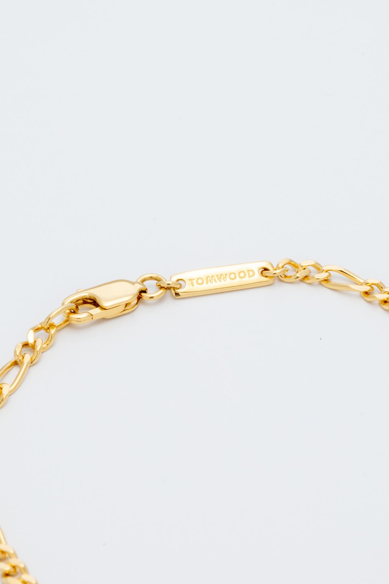 B213_Bo Bracelet Slim Gold_L_04