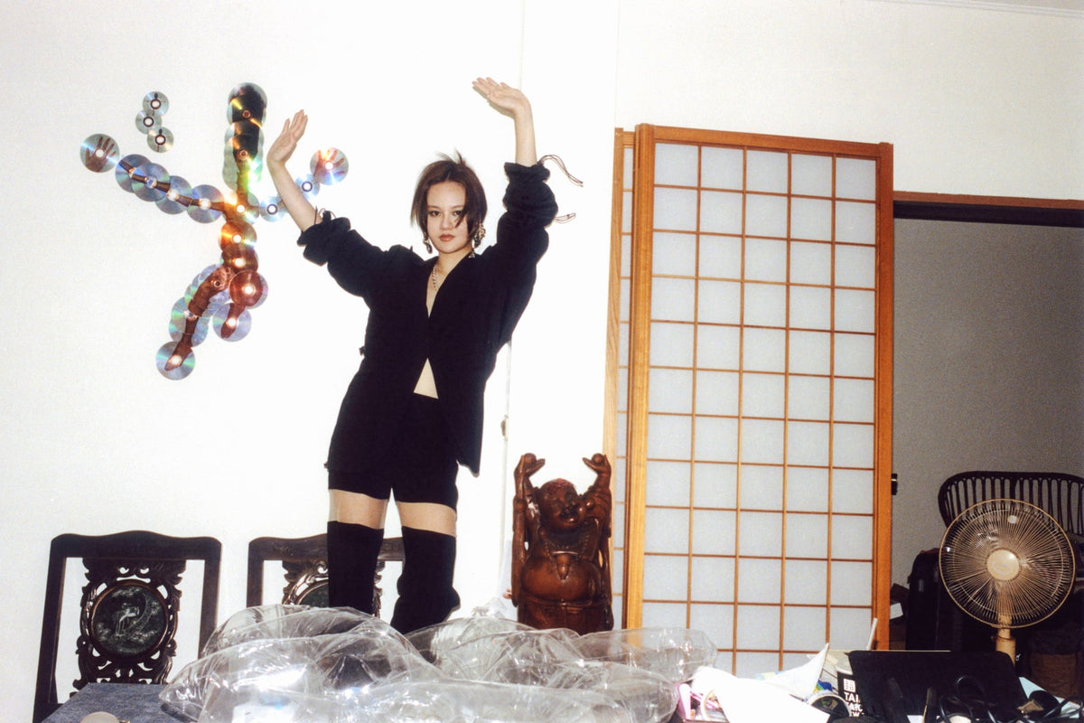 B213_The double life of John Yuyi_05