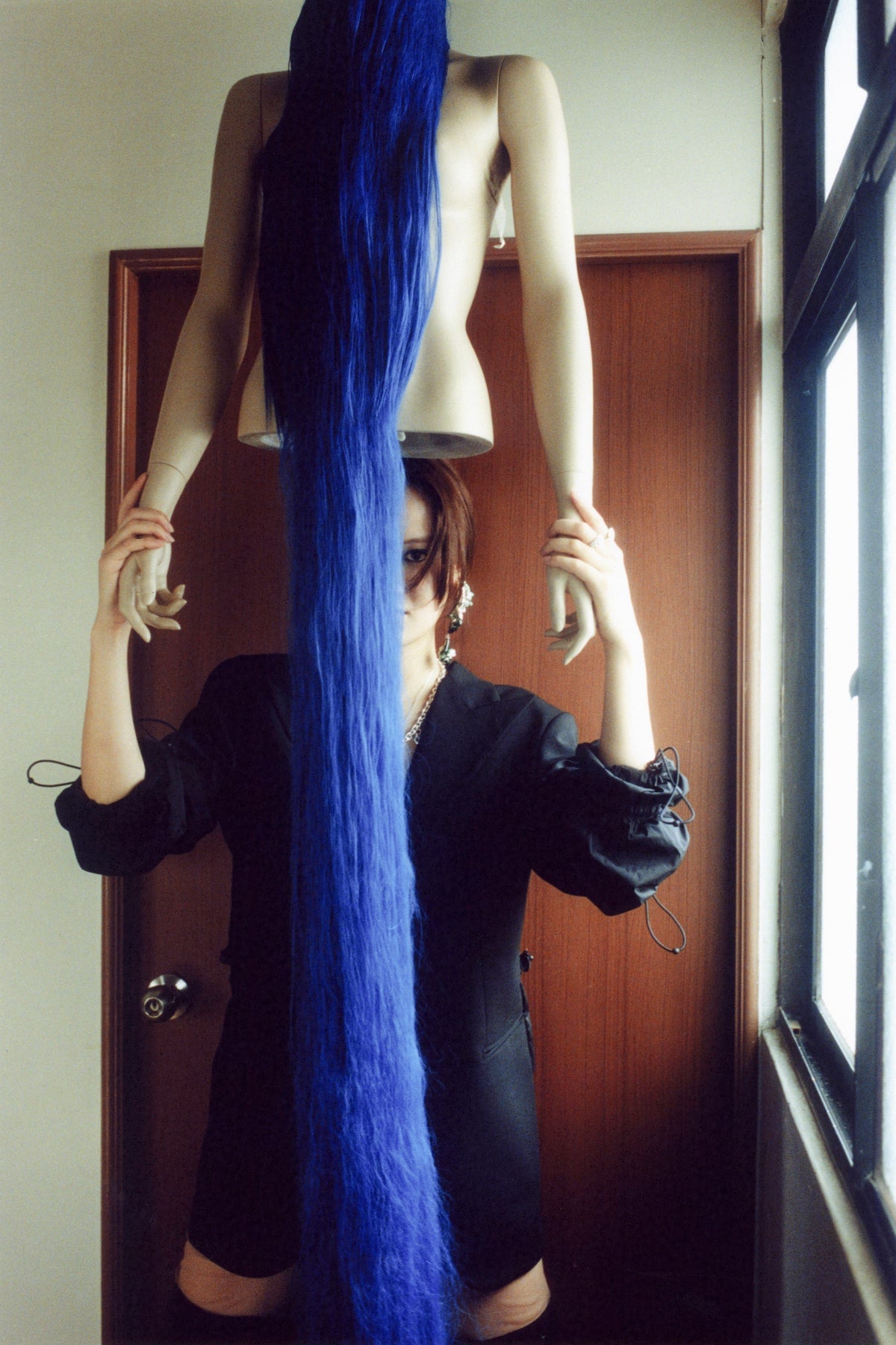 B213_The double life of John Yuyi_04