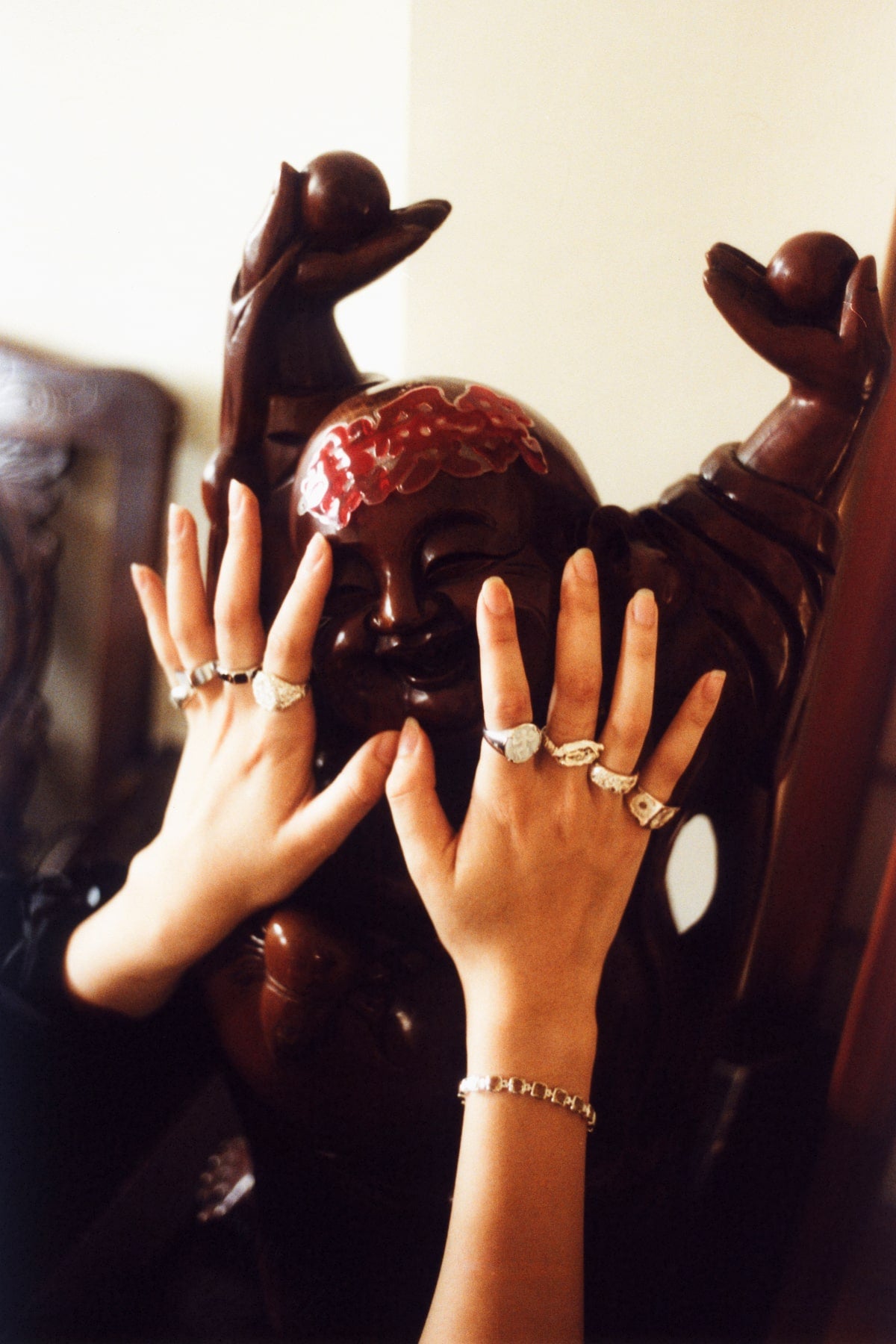 B213_The double life of John Yuyi_13