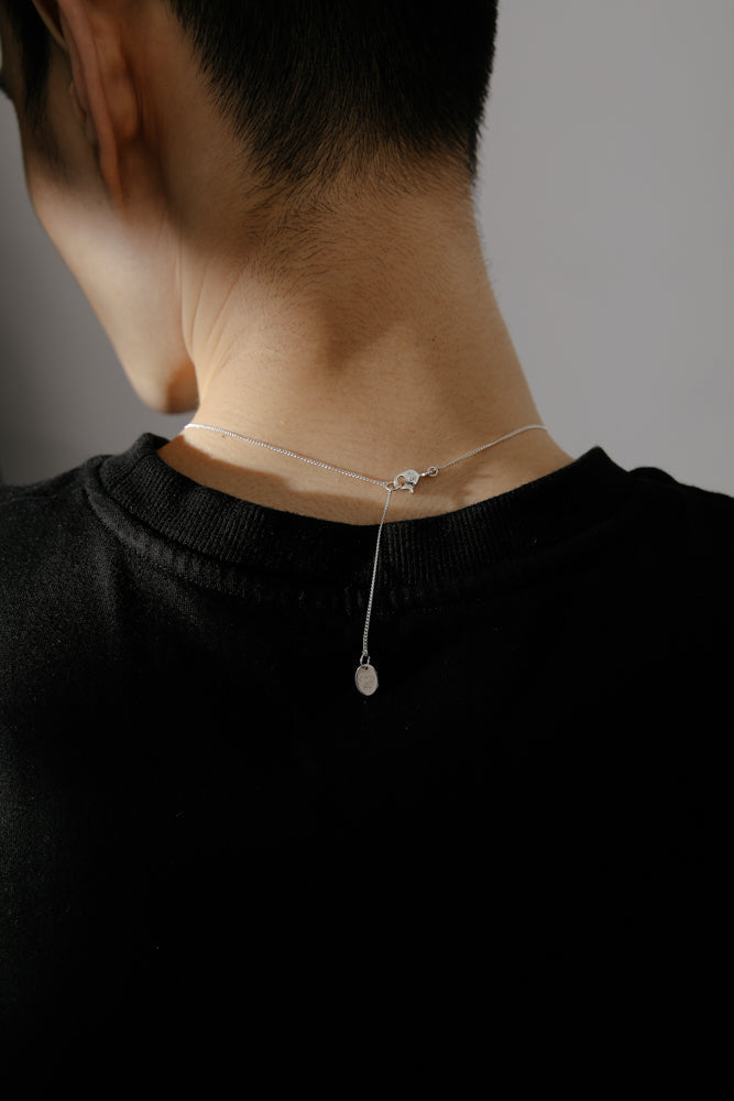B213_Peace Symbol Necklace_L_05
