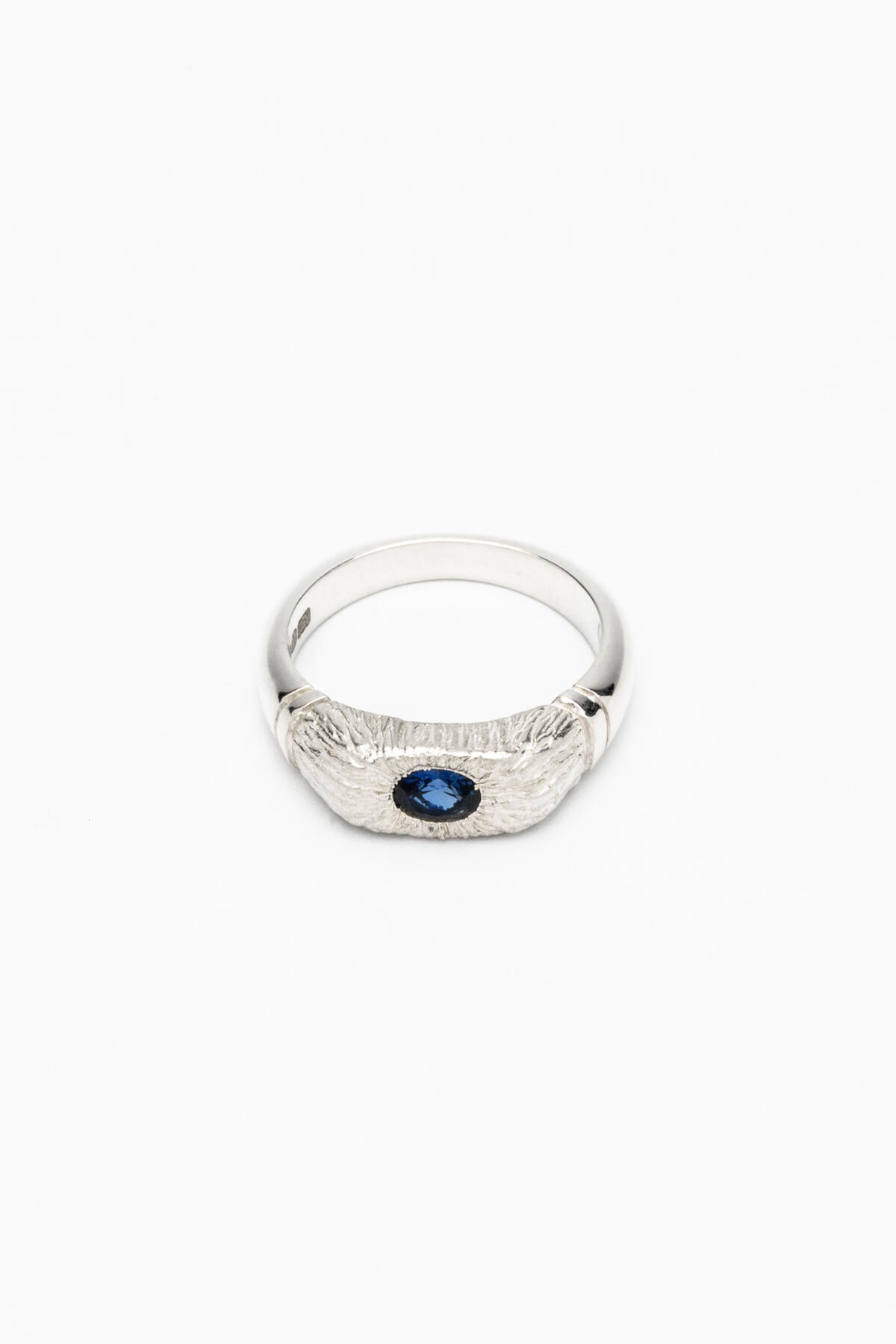 B213_Hand Me Down Ring - Blue_L_04