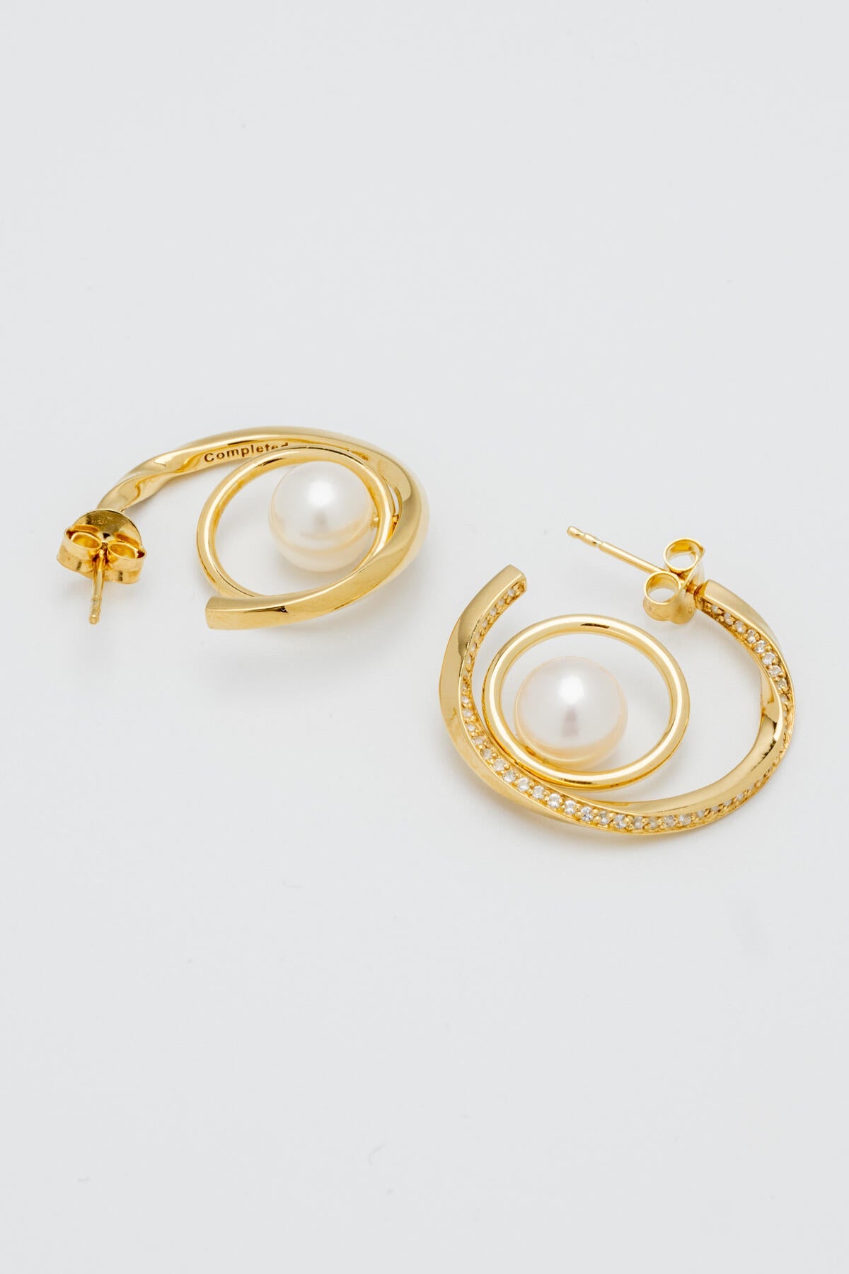 B213_Pulse Earrings_L_02