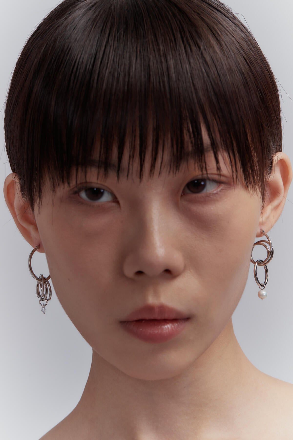 B213_Stream Earrings - Silver_L_01