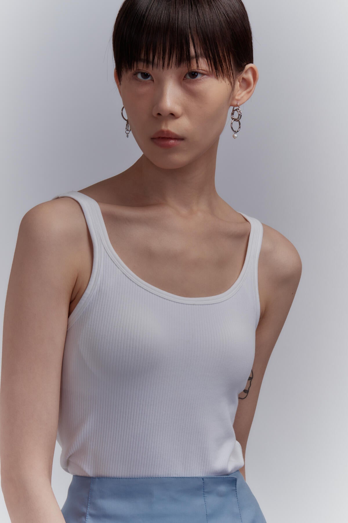 B213_Stream Earrings - Silver_L_04