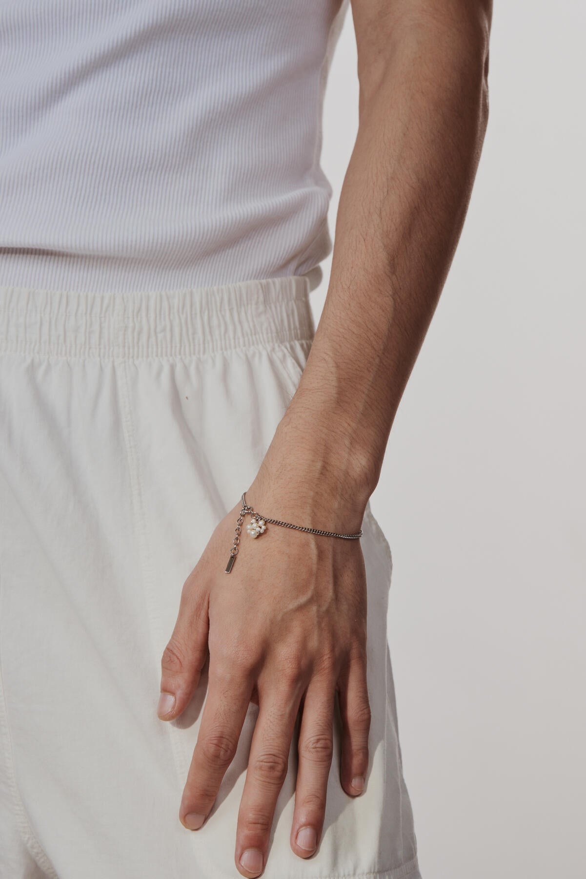 B213_The Weight of Magical Thinking Bracelet_L_01
