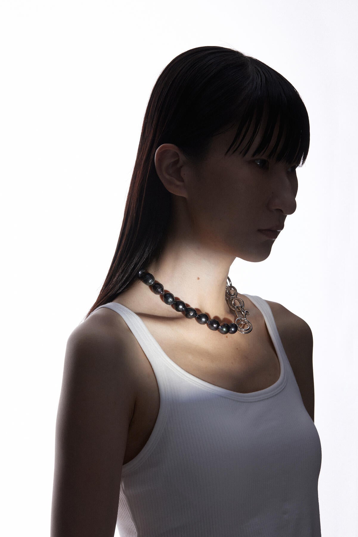 B213_Who's in Charge? - Necklace_L_03