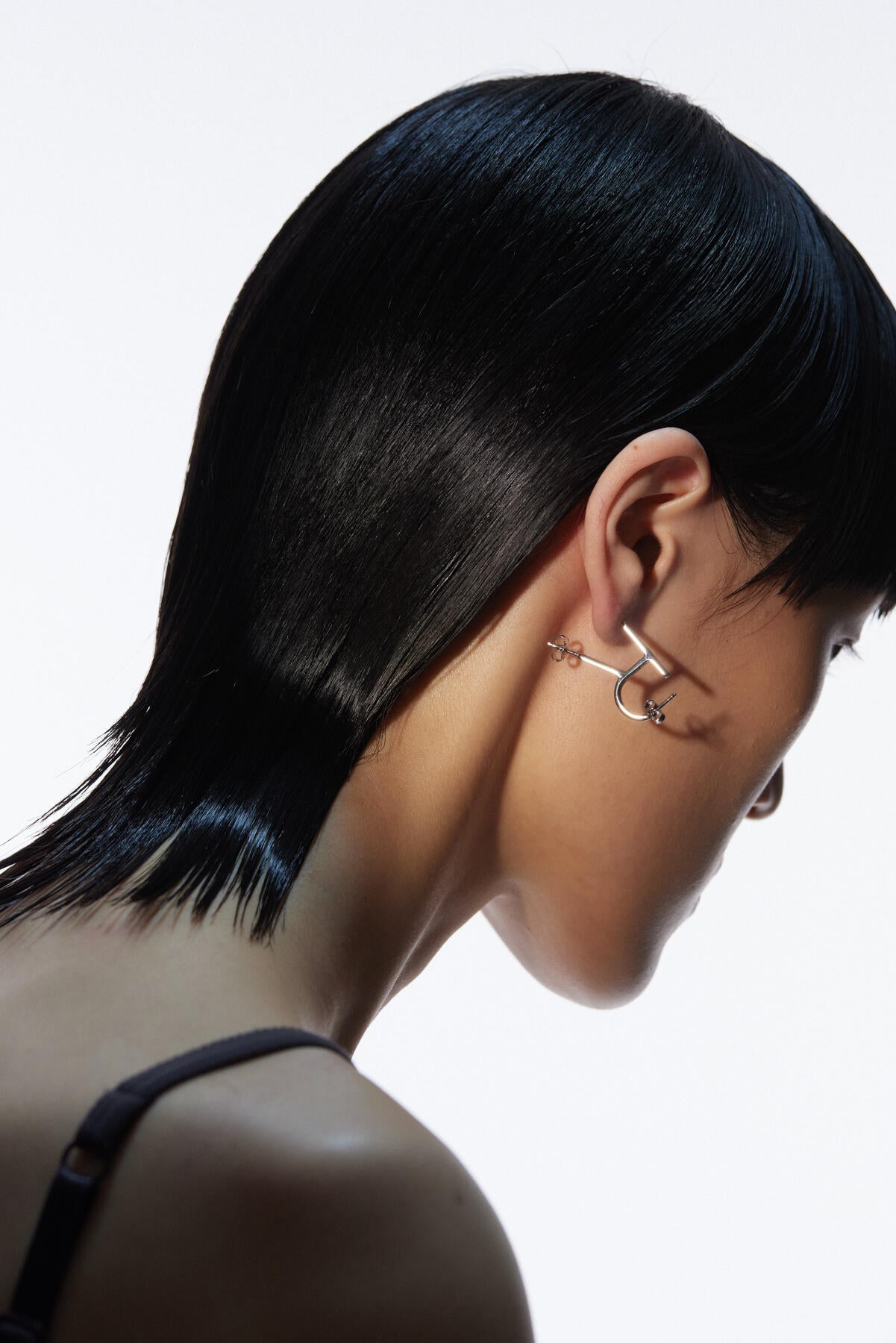 B213_R Alphabet Earring_L_03