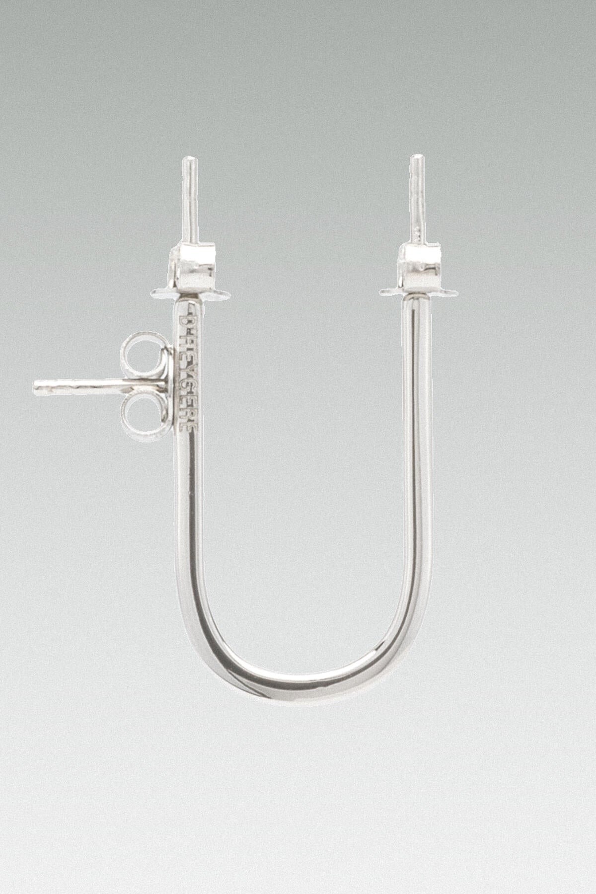 B213_U Alphabet Earring_L_01