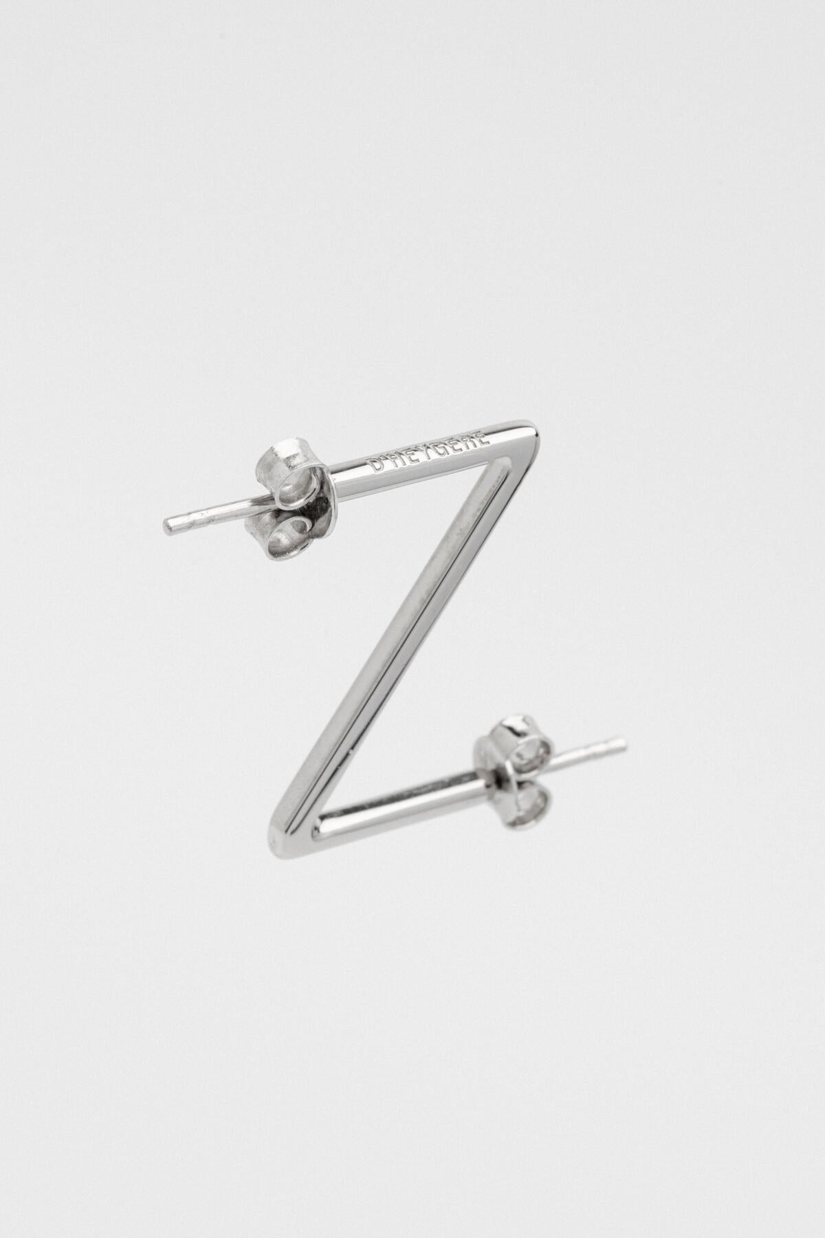 B213_Z Alphabet Earring_L_02