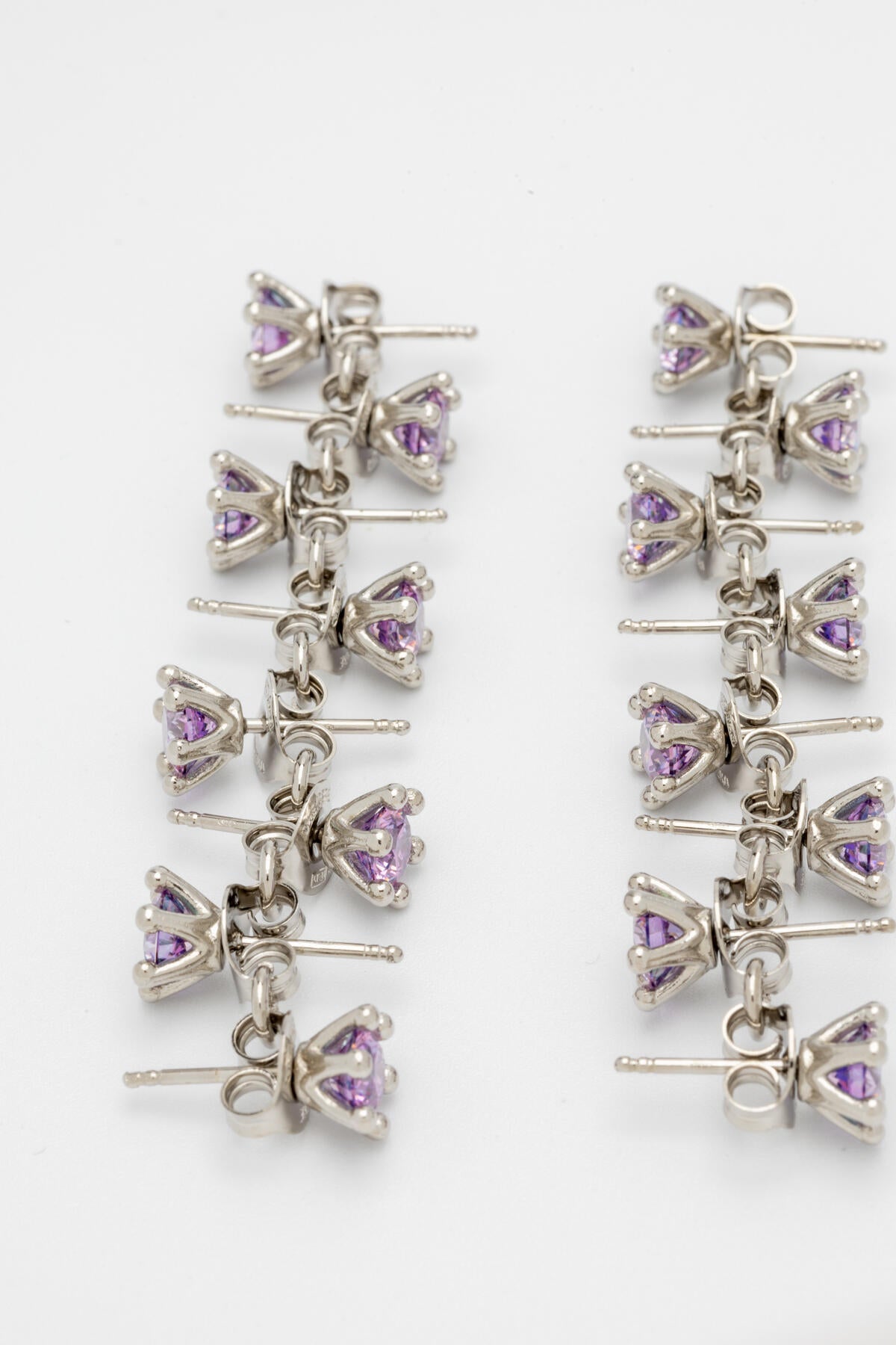 B213_Cascade Earrings_L_02