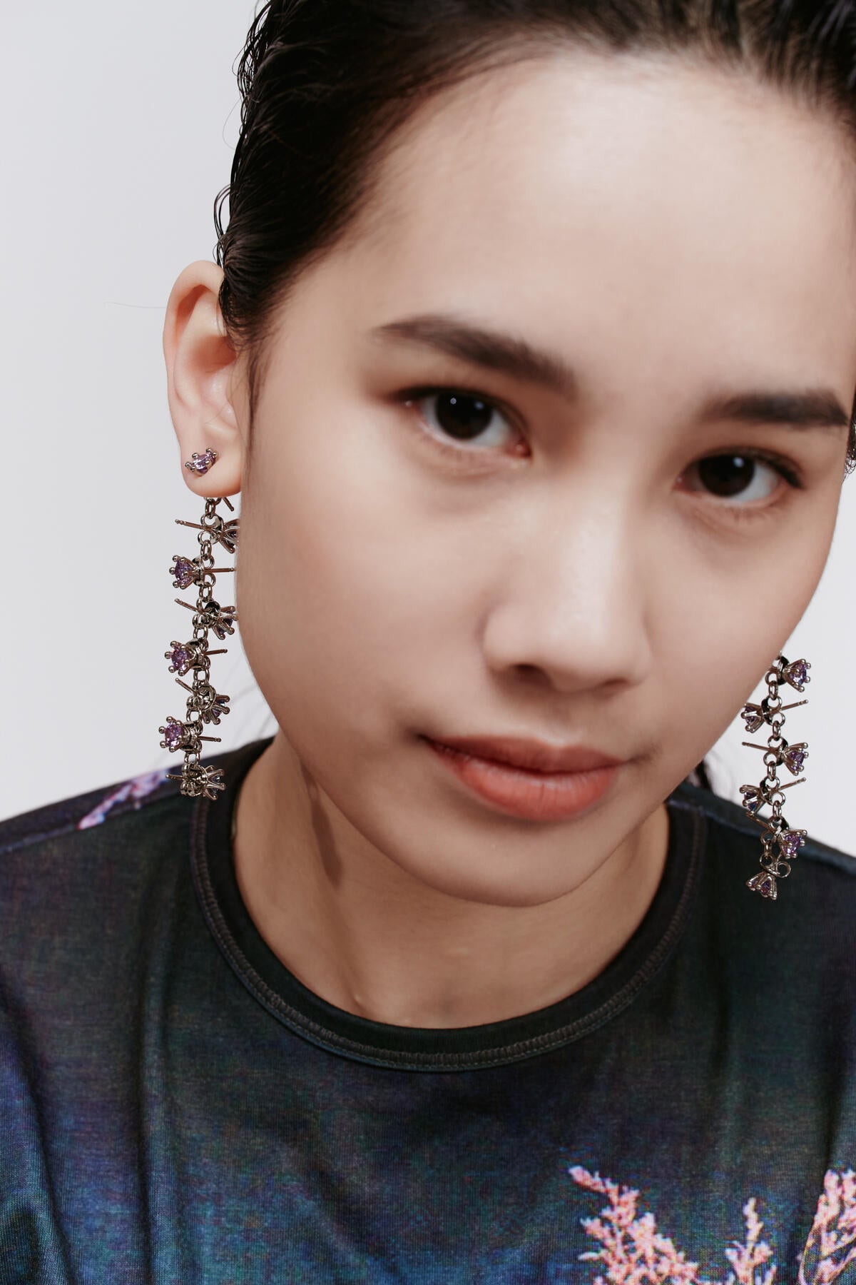 B213_Cascade Earrings_L_01