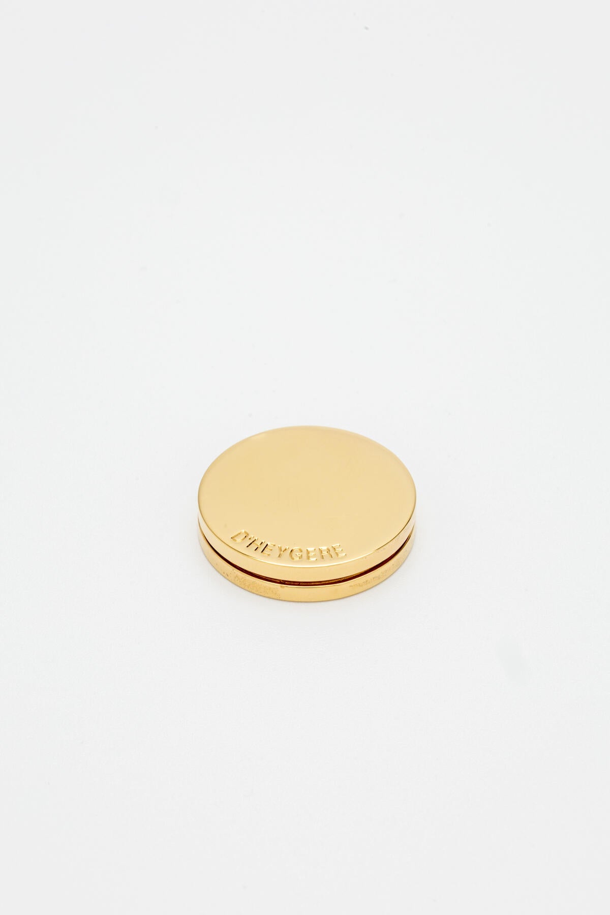 B213_Magnetic Brooch_L_02