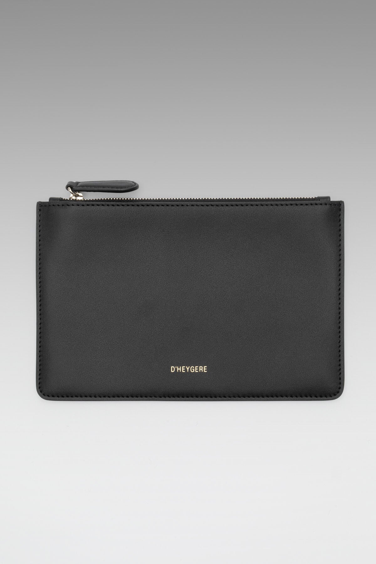 B213_Magnetic Pouch_L_01