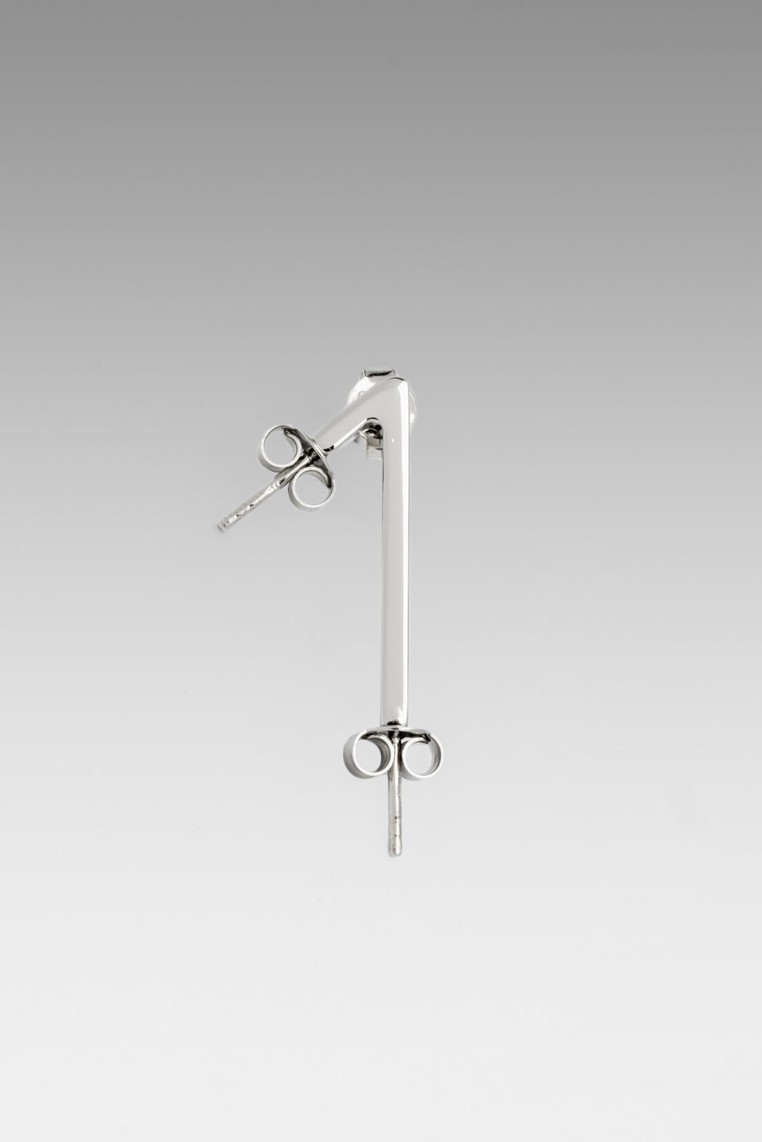 B213_1 Number Earring_L_01