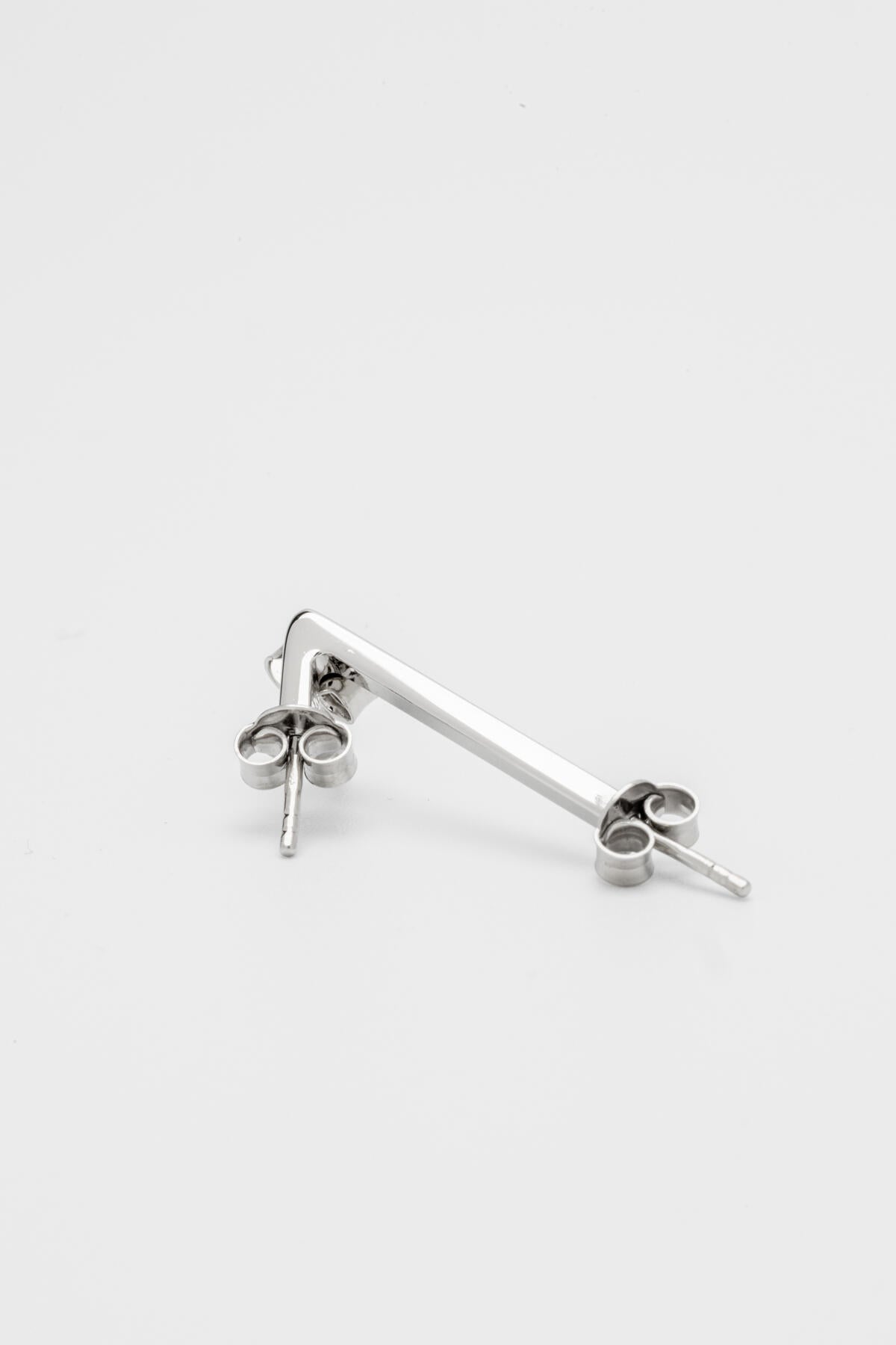 B213_1 Number Earring_L_02