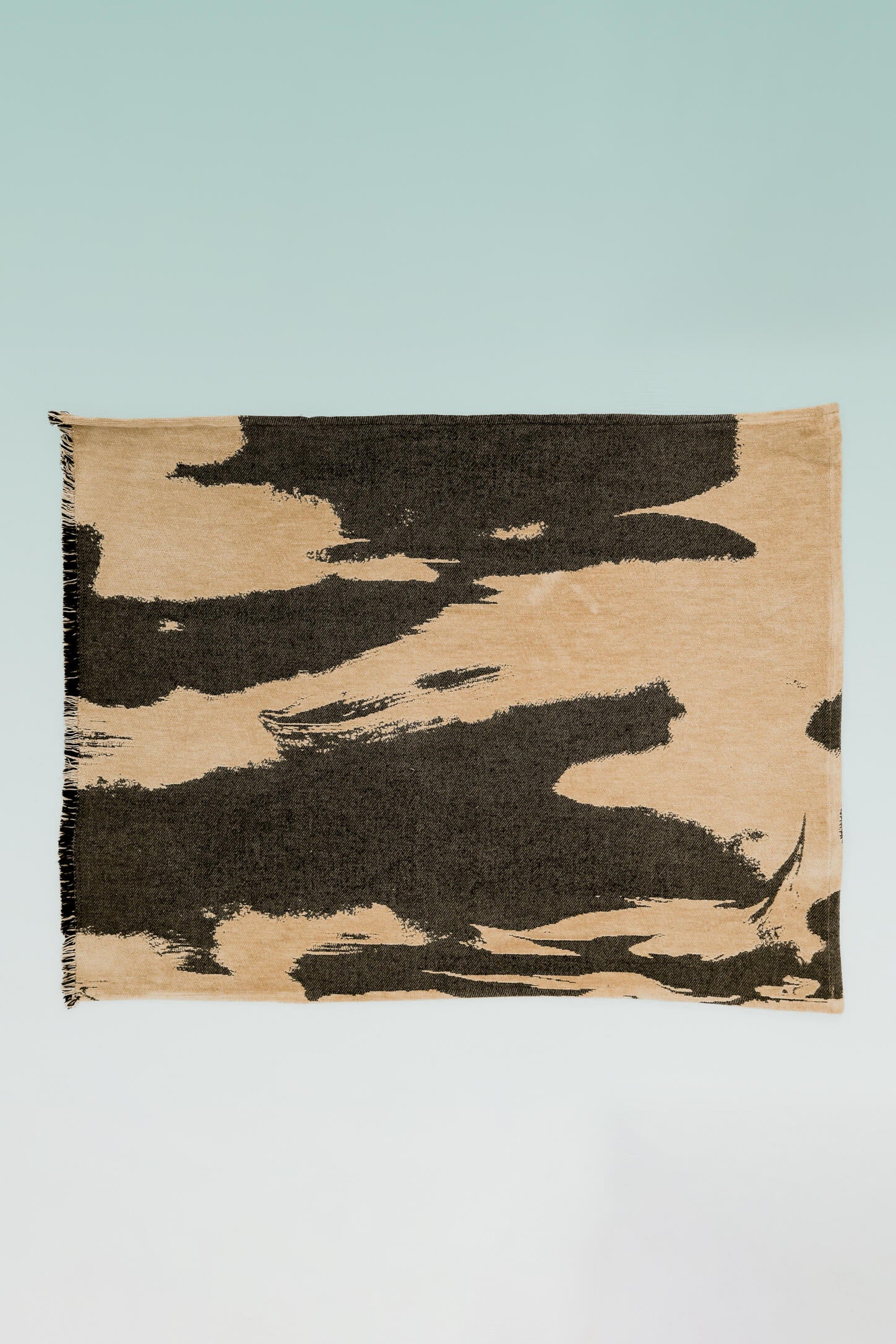 B213_Wind Shore Beige Bath Mat_L_01