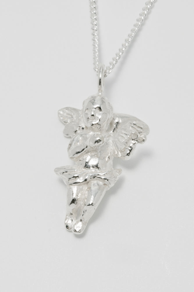 B213_Cherub Necklace_L_03