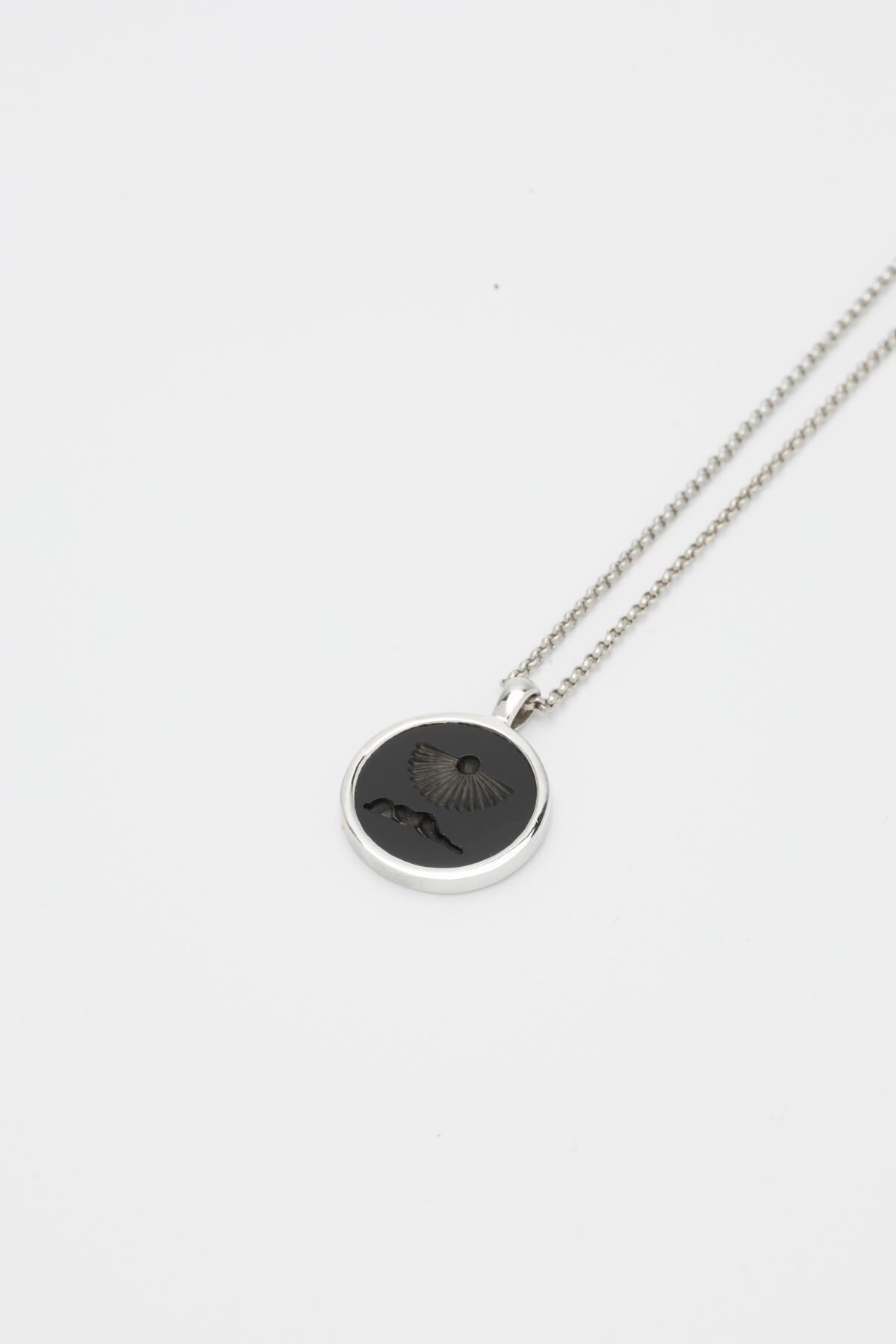 B213_Clytia Onyx Pendant S_L_03