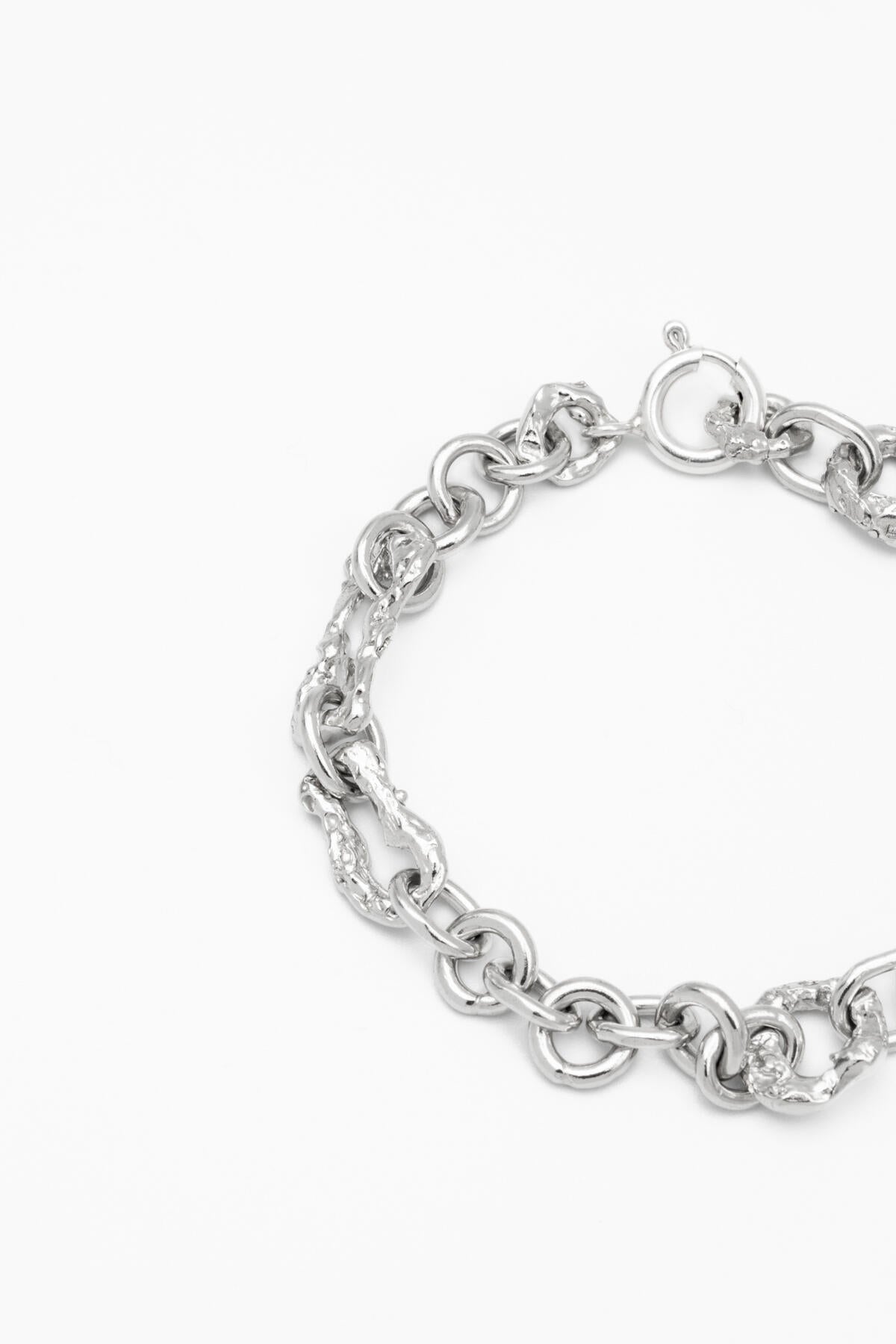 B213_Andromeda's Chain_L_02